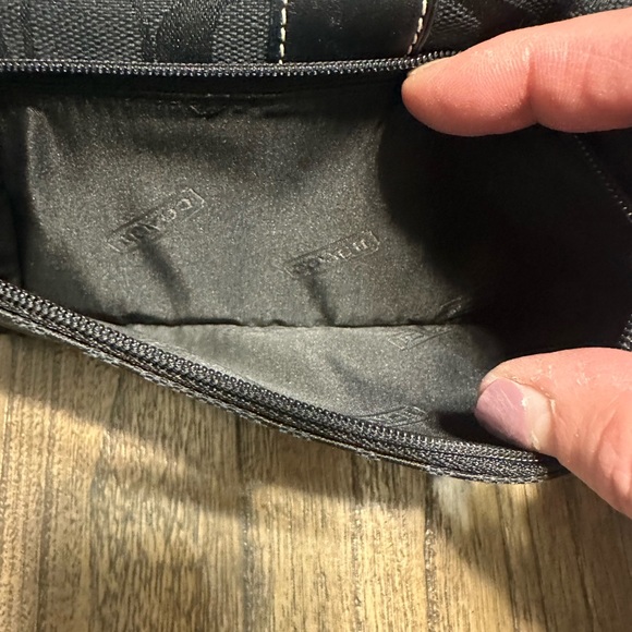 Coach Jacard snap wallet very nice condition - Picture 8 of 8